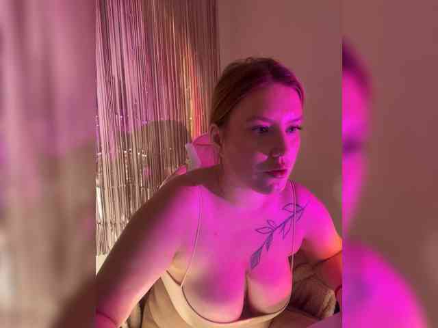 DollVice webcam