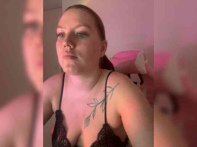 DollVice webcam