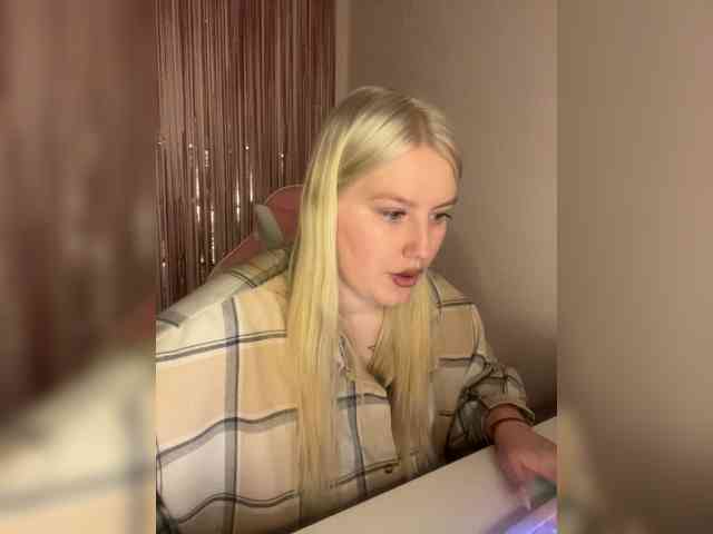 DollVice webcam