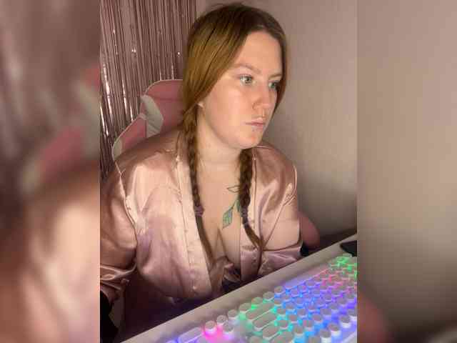 DollVice webcam