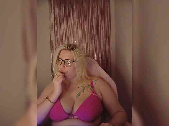 DollVice webcam