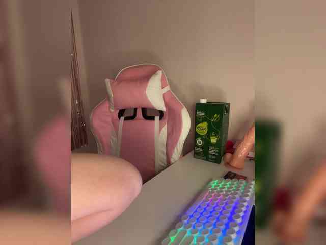 DollVice webcam