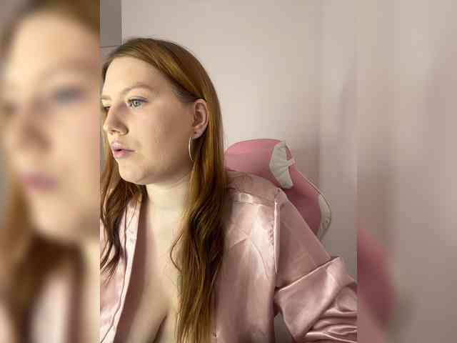 DollVice webcam