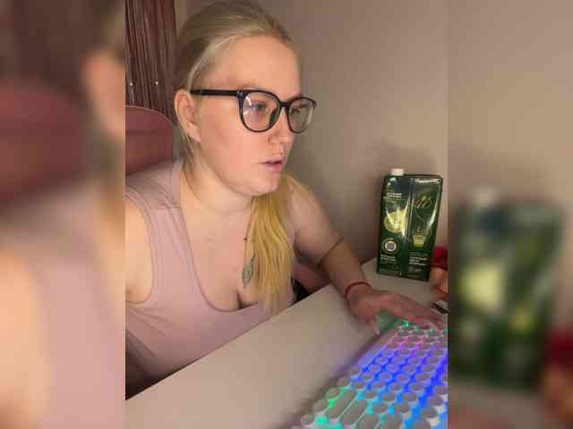 DollVice webcam