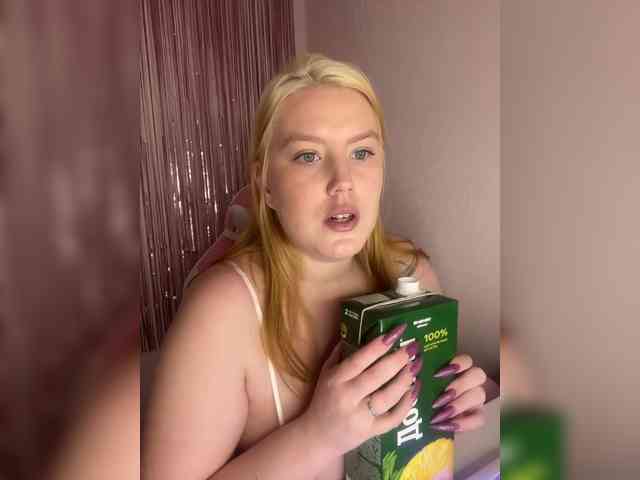 DollVice webcam
