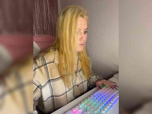 DollVice webcam