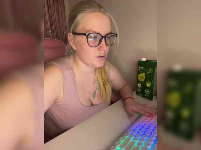 DollVice webcam