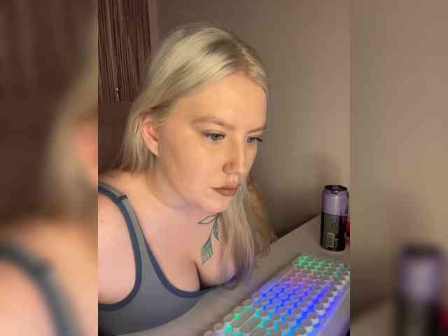DollVice webcam