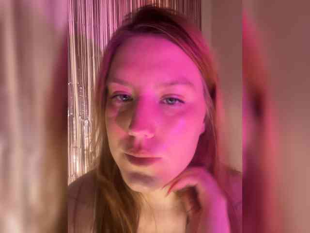 DollVice webcam
