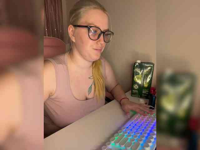 DollVice webcam