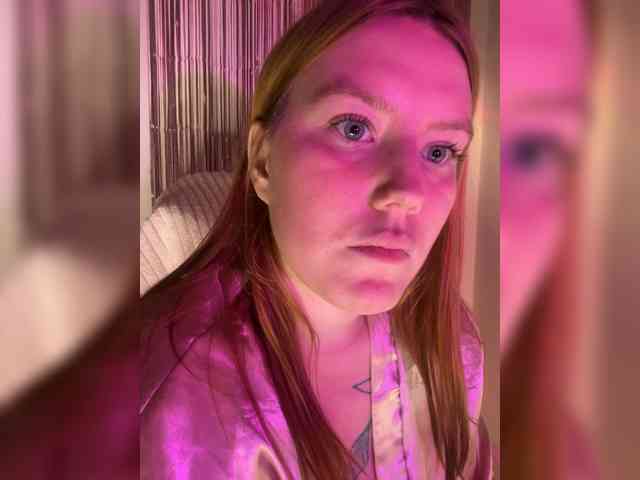 DollVice webcam