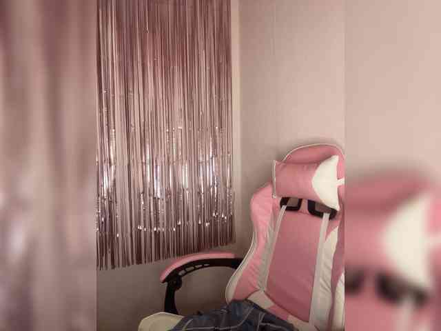 DollVice webcam