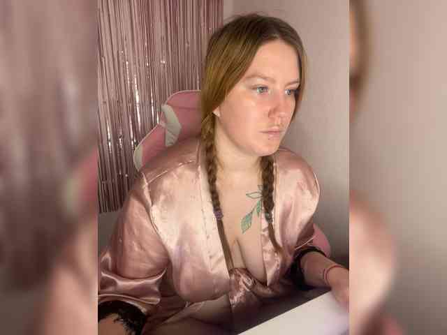 DollVice webcam