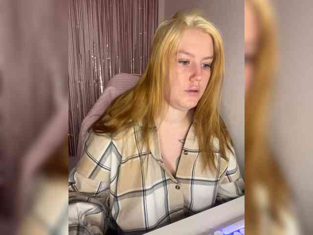 DollVice webcam