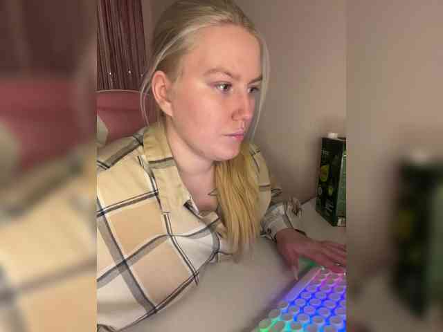 DollVice webcam