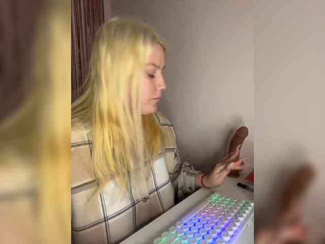 DollVice webcam