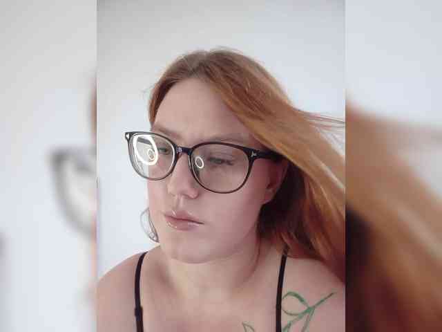 DollVice webcam