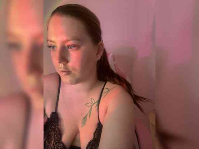 DollVice webcam