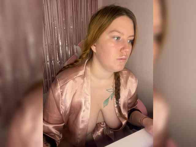 DollVice webcam