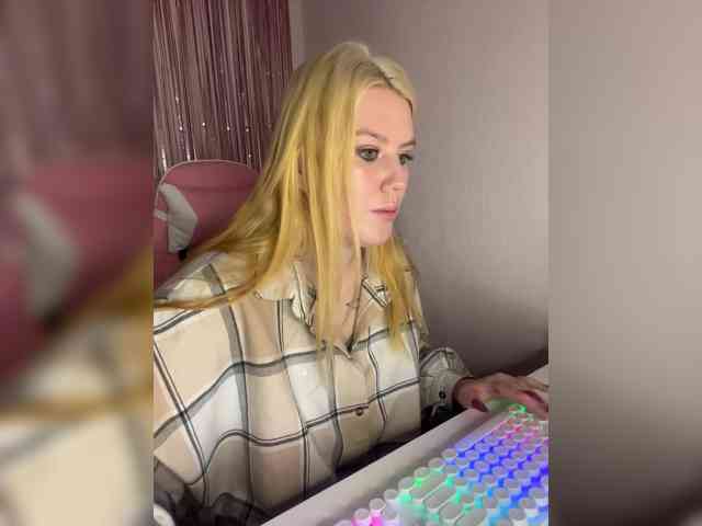 DollVice webcam