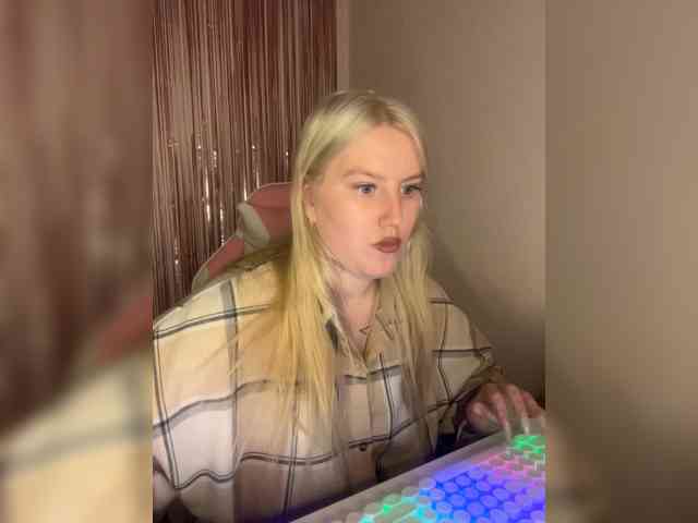 DollVice webcam