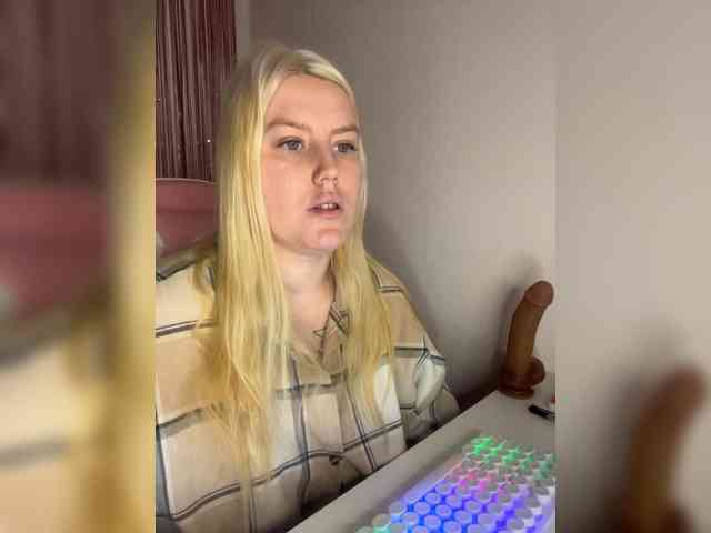 DollVice webcam