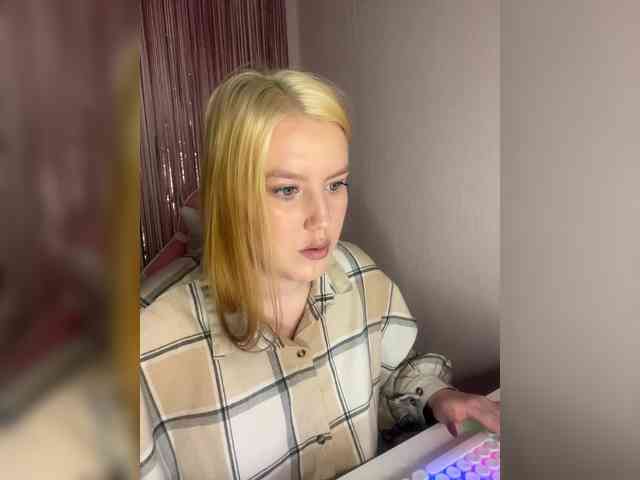 DollVice webcam