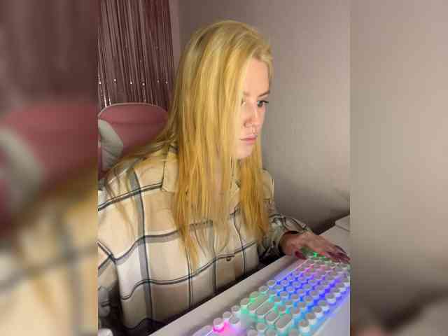 DollVice webcam