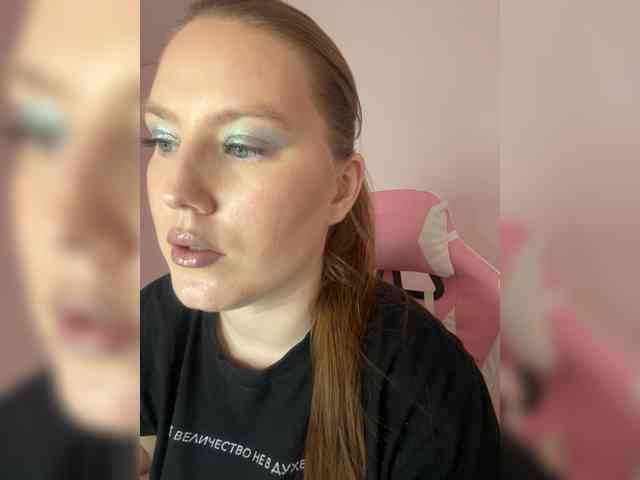 DollVice webcam