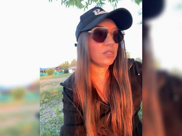 TheBESTorNOTHING live cam on BongaCams