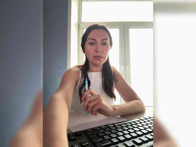 TheBESTorNOTHING live female cam on bongacams