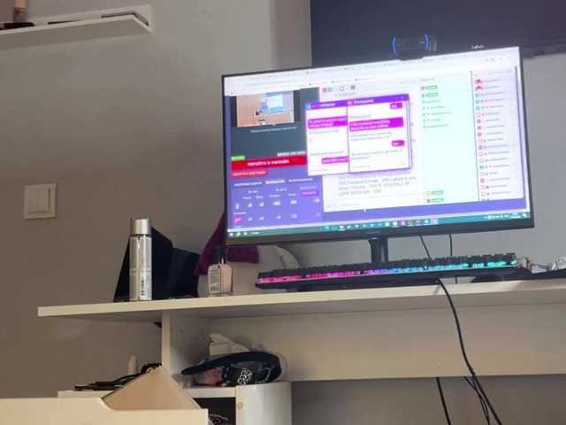Katherine-Ross live cam on BongaCams