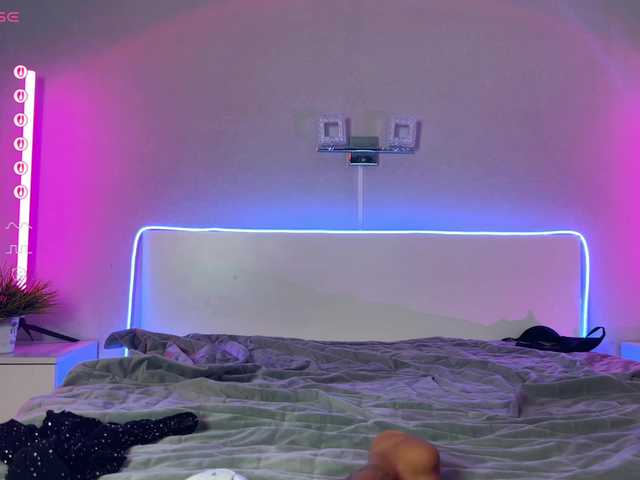 Katherine-Ross live cam on BongaCams