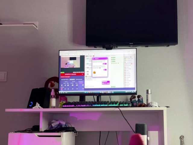 Katherine-Ross live cam on BongaCams