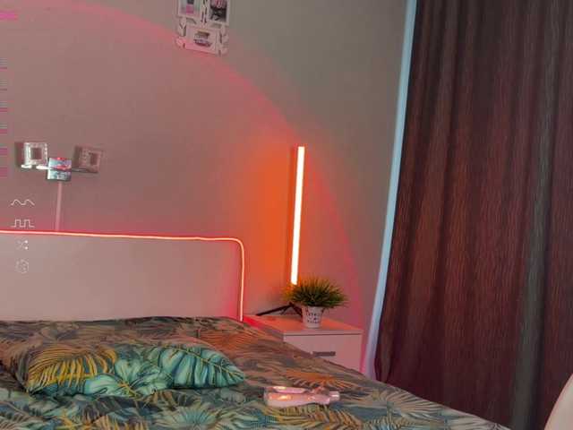 Katherine-Ross live cam on BongaCams