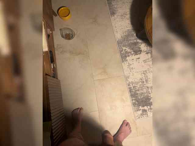 Bobyboba111 Live Webcam on BongaCams