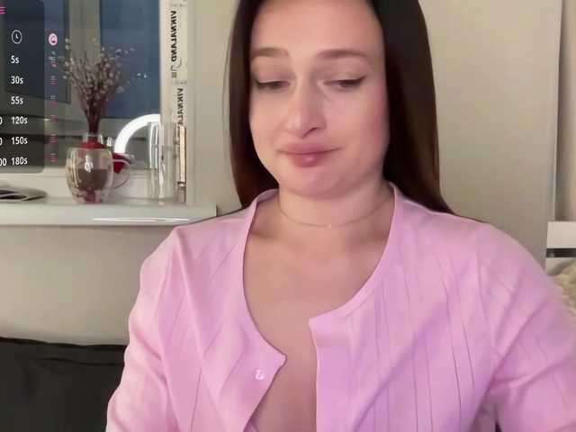 Moonika — live female cam