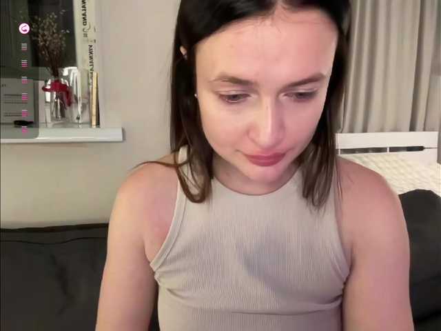 Moonika live cam on BongaCams