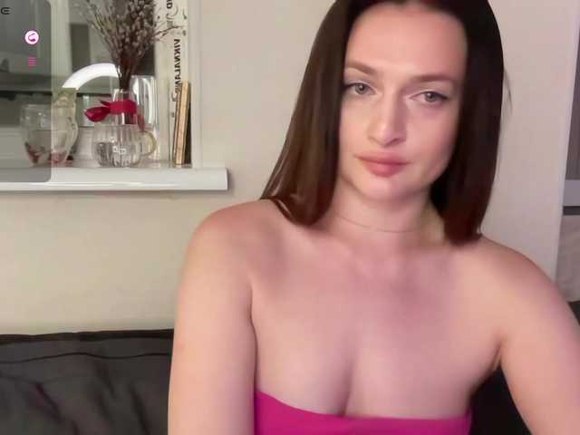 Moonika live cam on BongaCams