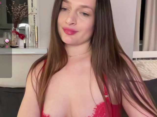 Moonika live cam on BongaCams