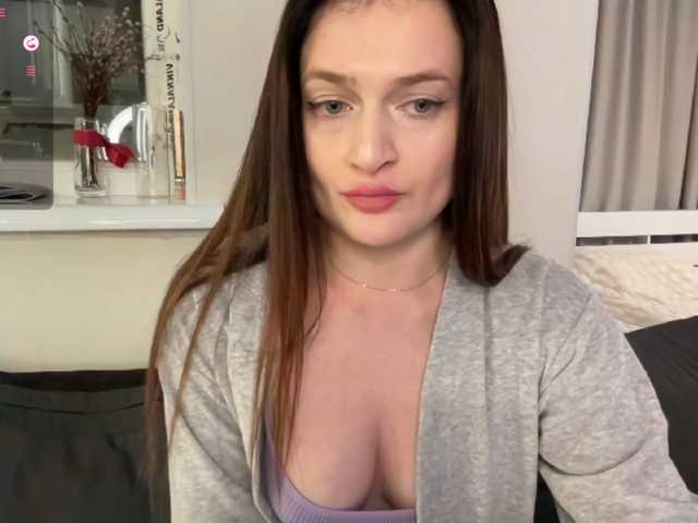 Moonika live cam on BongaCams