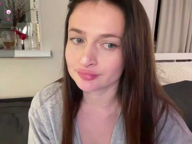 Moonika live cam on BongaCams