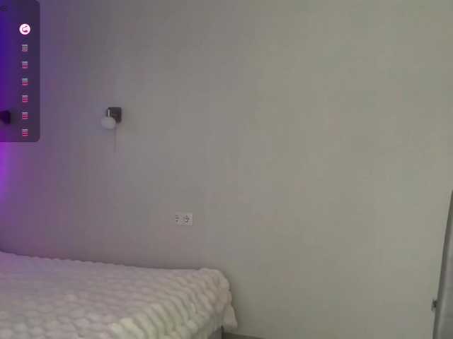 Moonika live webcam show