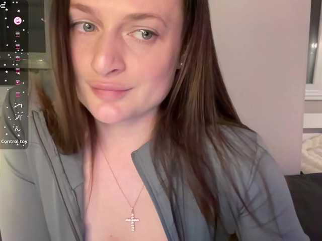 Moonika, 27 y/o - Live Cam on BongaCams