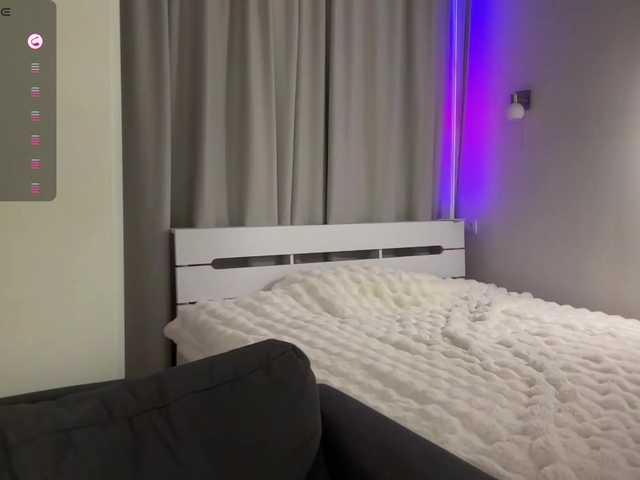 Moonika live webcam show
