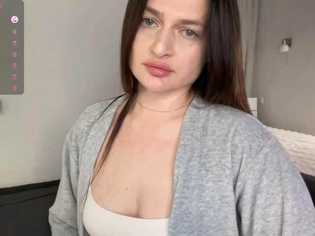 Moonika live cam on BongaCams