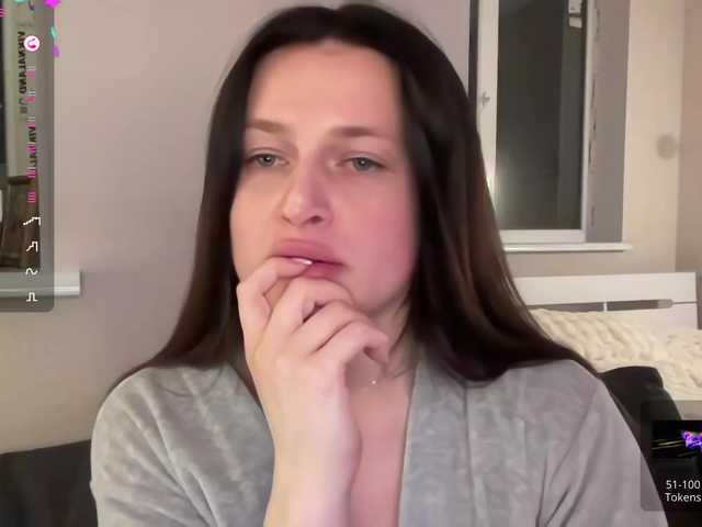 Moonika's BongaCams show and profile