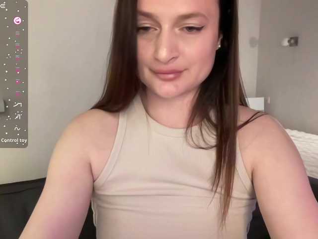 Moonika live cam on BongaCams