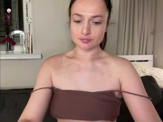 Moonika live cam on BongaCams