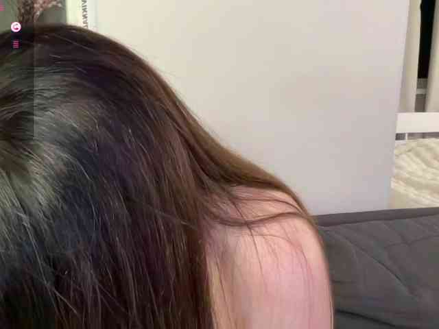 Moonika's live stream